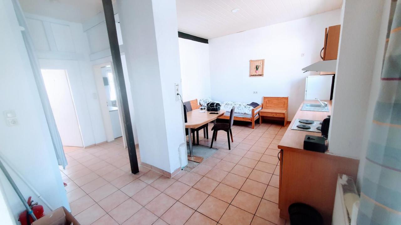 Fmi 9 Accommodation Raunheim Exterior foto