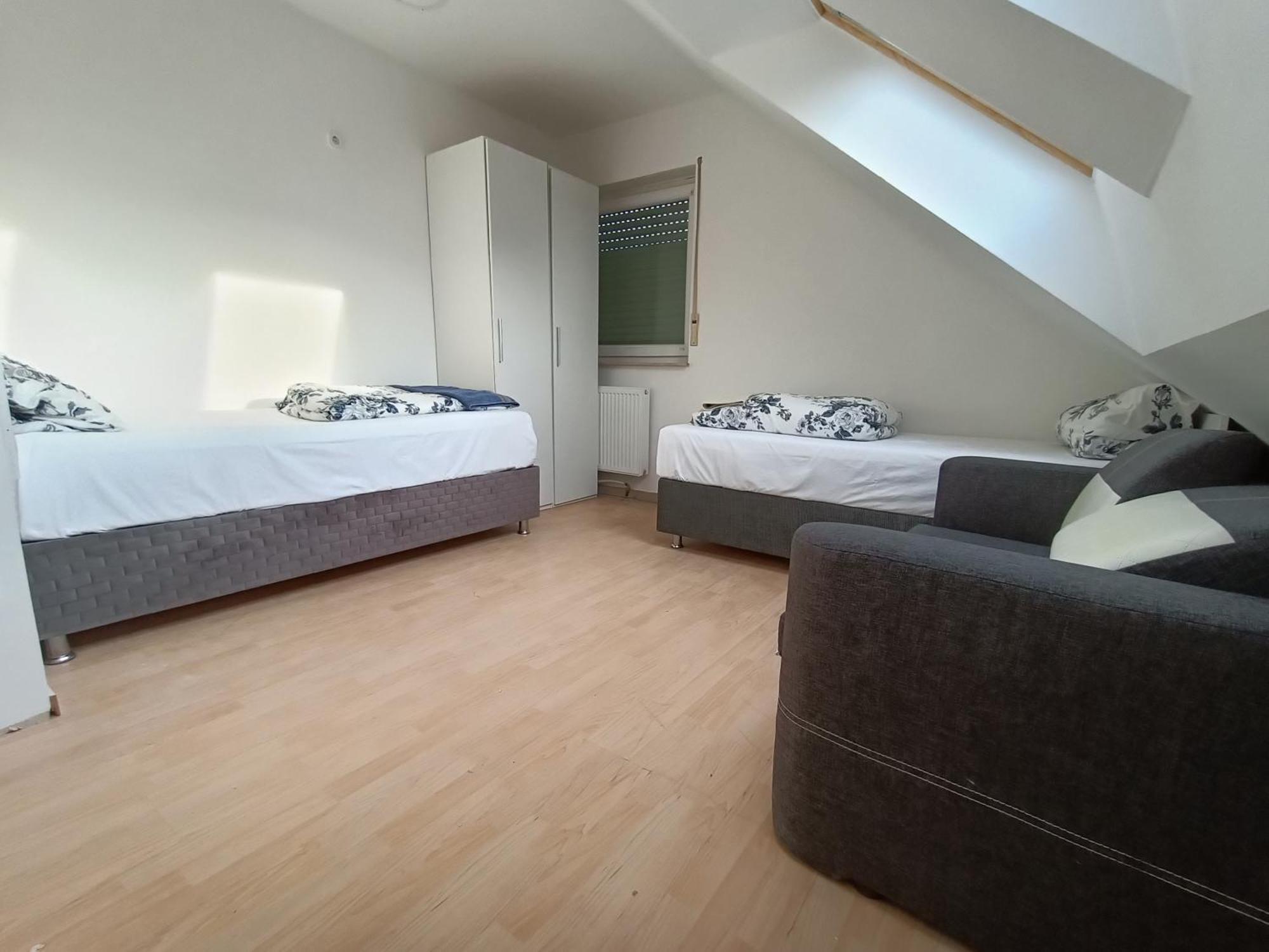 Fmi 9 Accommodation Raunheim Habitación foto