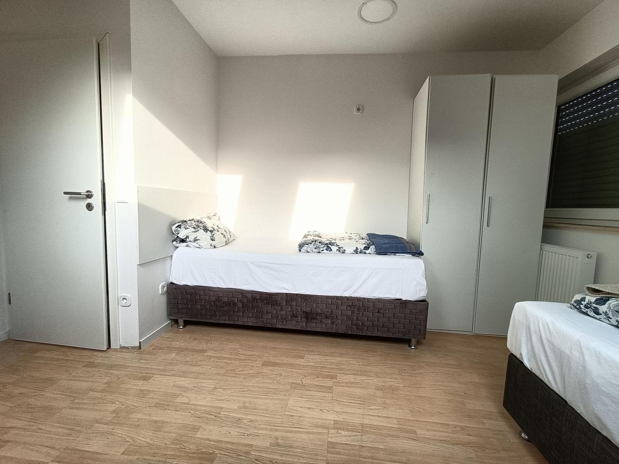 Fmi 9 Accommodation Raunheim Habitación foto